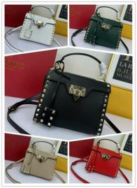 Picture of Valentino Lady Handbags _SKUfw102738511fw